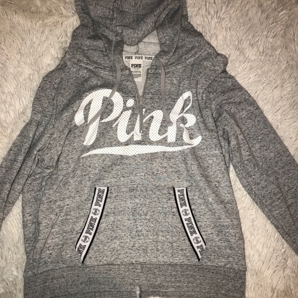 Pink sweaters - Picture 3 of 4